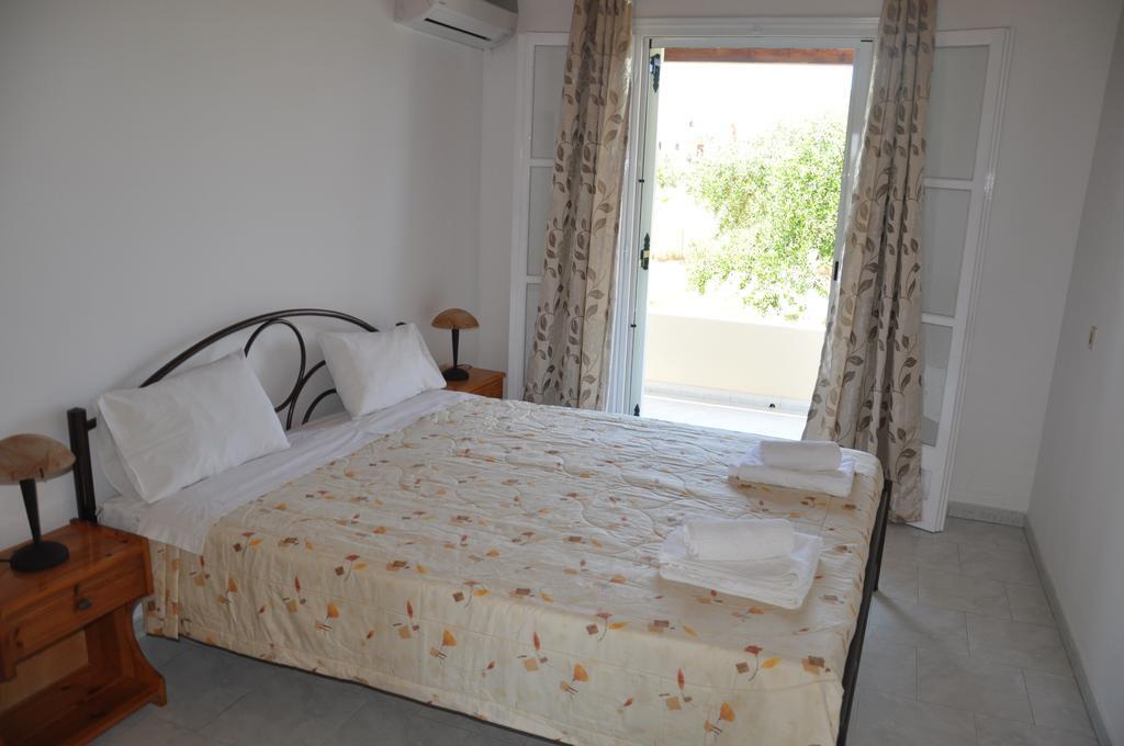 Liberty'S Studios Almiros Beach Habitación foto